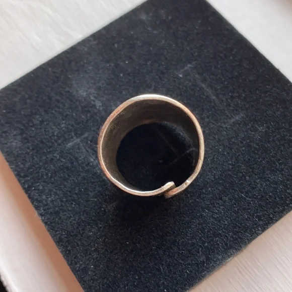 Adjustable Silver Statement Ring - Picture 3 of 4
